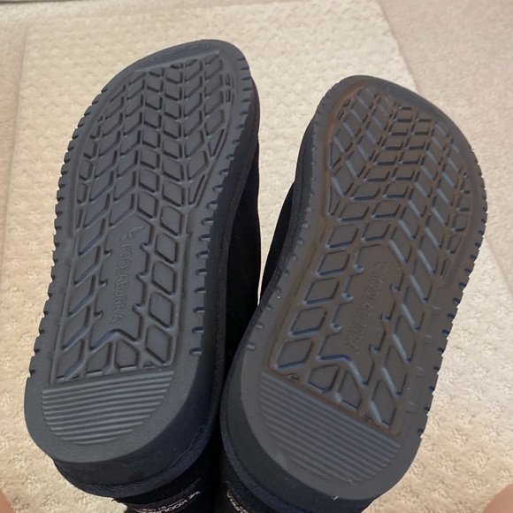 NWOT UGGs Koolabura - Picture 6 of 9